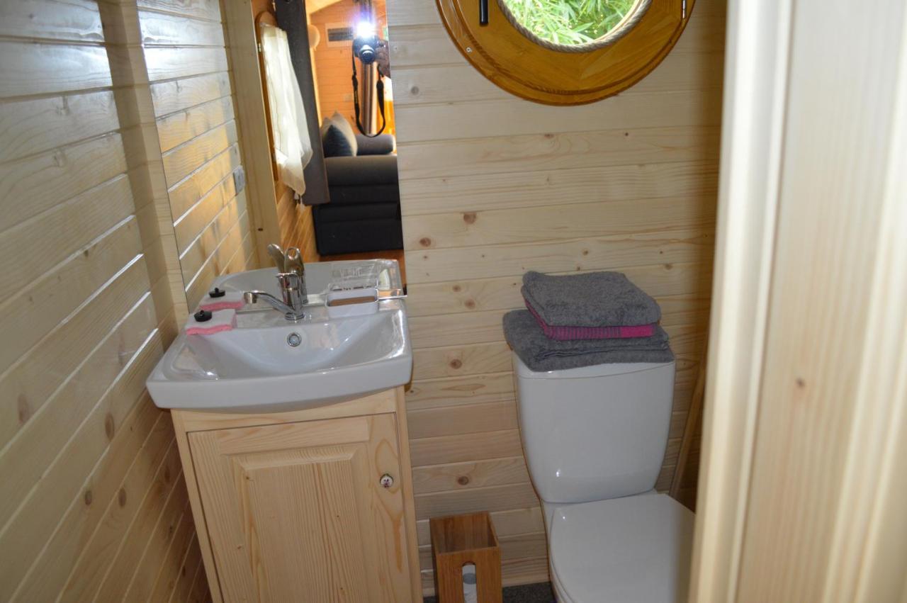 Le Clocher De Neyran Hotell Saint-Gervais-sur-Mare Exteriör bild