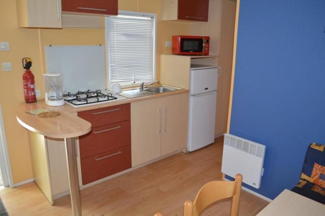 Le Clocher De Neyran Hotell Saint-Gervais-sur-Mare Exteriör bild